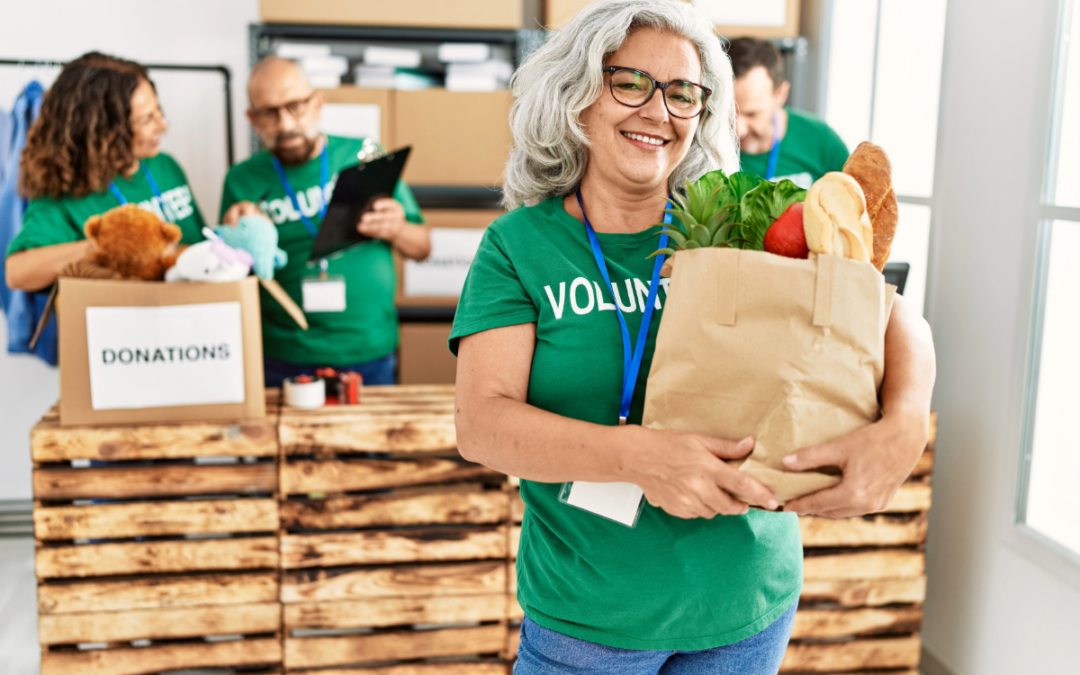 A Retiree’s Guide to Volunteering in Phoenix