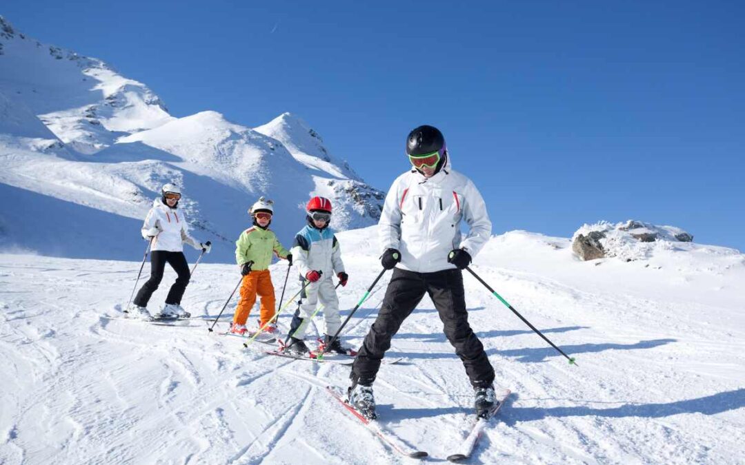 8 Best Destinations For Snow Skiing Near Phoenix